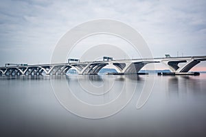 The Woodrow Wilson Bridge, over the Potomac River, seen from Ale