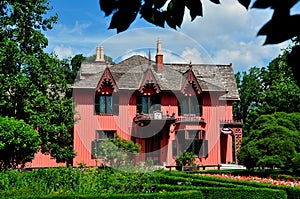 Woodstock, CT: 1846 Roseland Cottage photo