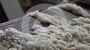 Wool washing and preparation for the production of tops 4