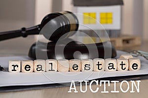 Word  REAL ESTATE AUCTION