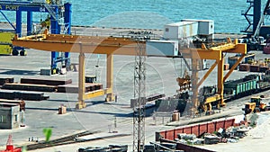 Work of gantry crane at sea port