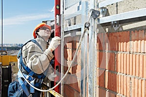 Worker builder at facade construction works