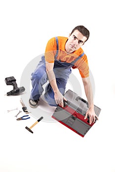 Worker and closed toolbox