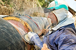 Worker and cutoff saw