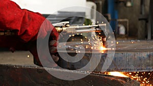 Worker melting welding metal industry oxyacetilene photo