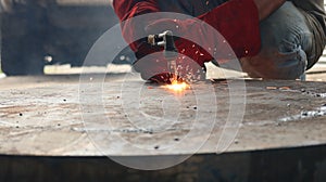 Worker melting welding metal industry oxyacetilene photo