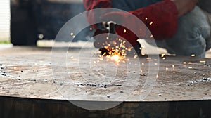 Worker melting welding metal industry oxyacetilene photo