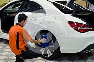 Worker Wipe Alloy Wheel