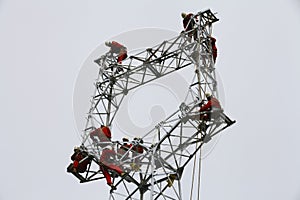 The workers of the pylon