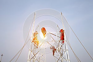 The workers of the pylon