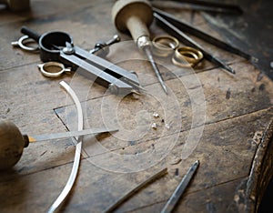 Working desk for craft jewelery making