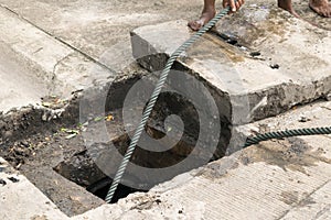 Working for drain cleaning