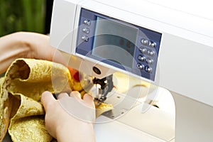 Pracovní na šití stroj 