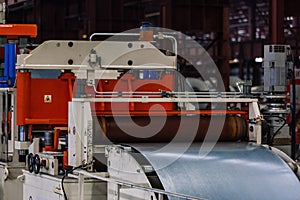 Working sheet forming machine. Profiling rolls, close up