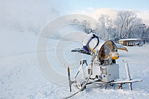 Working snow cannon