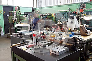 Workshop - manufacturing molds