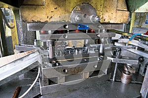 Workshop - Metal forming press