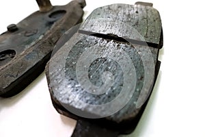 Worn out brake pad or brake shoes