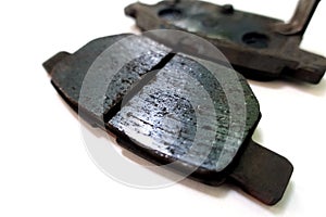 Worn out brake pad or brake shoes