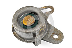 Worn out idler pulley