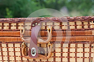 WOVEN PICNIC BASKET