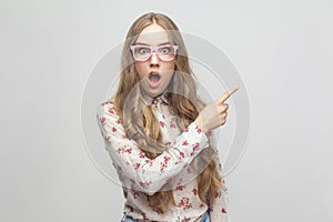 Wow! Amazing news! Beautiful young adult girl, showing finger photo