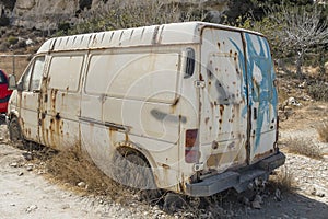 Wrack car in Matala