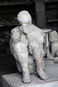 Wreckage in Pompei photo