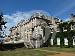 Wrest park in the sun