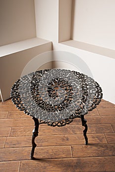 Wrought-iron table idoor