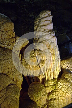 Wuling Furong cave
