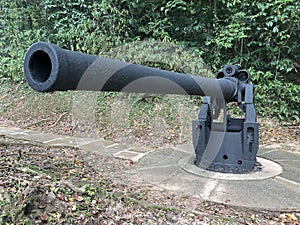 WW2 Artillary Gun Cannon Relic