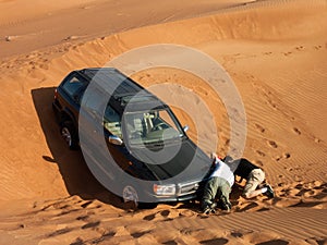 4x4 stuck in sand