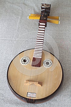 Xiaoruan, Plucked Instruments