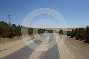 Xinjiang desert highway