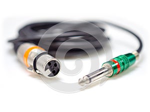 XLR to TRS jack cable isolated