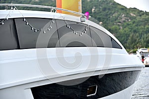 Yacht body side