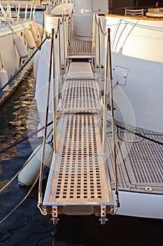 Yacht extended telescopic gangway