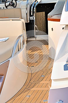 Yacht setup and aisle