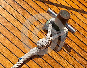 Yachting hitch