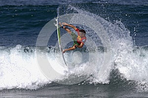 Yadin Nicol Surfing in the Triple Crown Hawaii