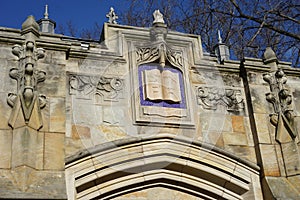 Yale Motto on a an old campus building