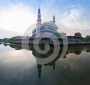 YAM I YA TUN MUSLIMIN SURAO DAENG  Mosque in Bangkok , Thailand