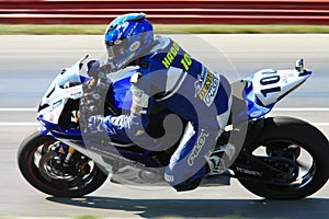 Yamaha YZF-R6 racing