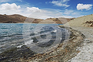 Yamdrok Tso Lake