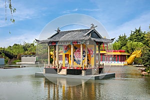 Yangzhou Slender West Lake Water Garden stage