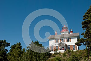 Yaquina Bay Lighthouse photo