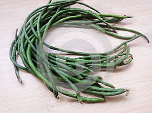 Yardlong beans