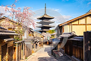 Yasaka noto Pagoda, aka Hokanji temple photo