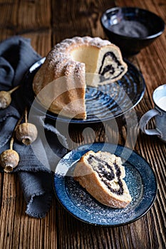 Yeast Bundt cake with poppy seeds filling